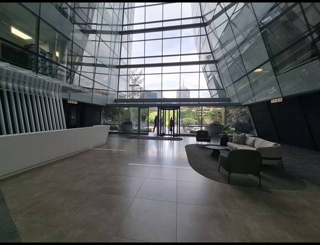 799M² OFFICE TO LET IN SANDTON CENTRAL